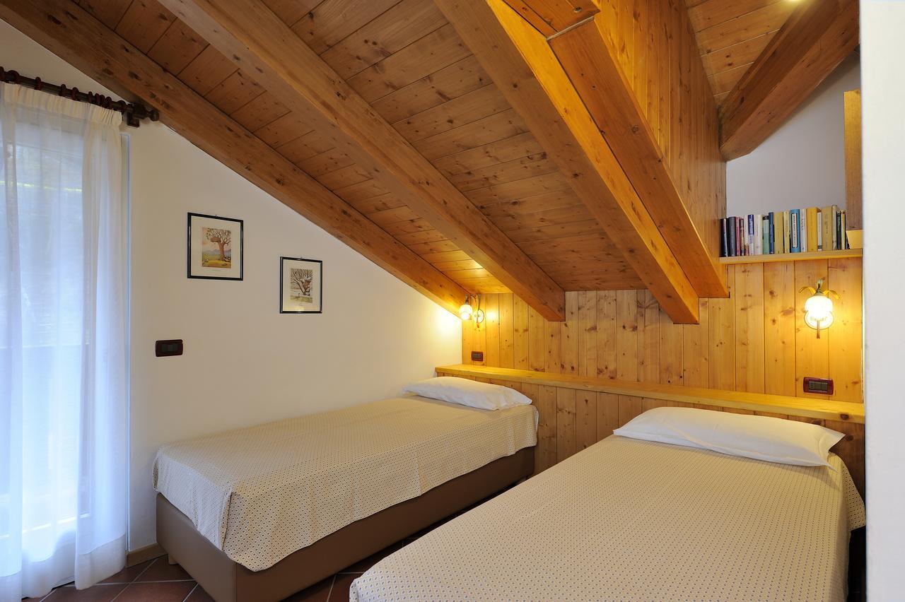 마돈나 디 캄필리오 Chalet Dei Pini 아파트 호텔 외부 사진